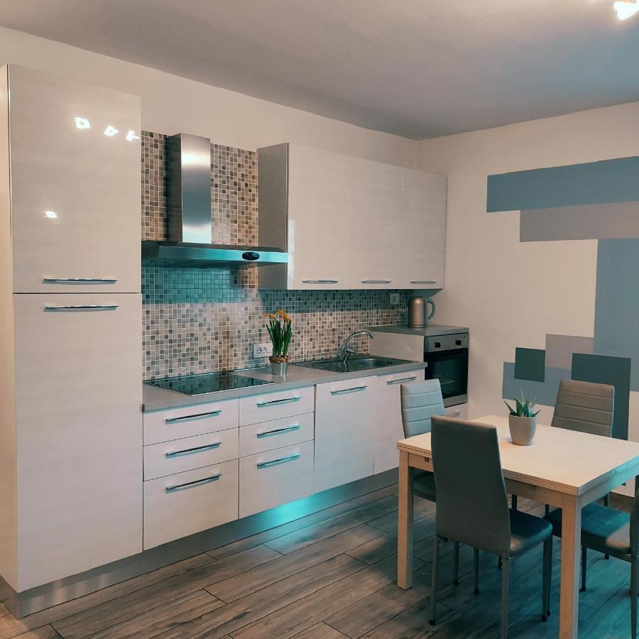 Casa Vacanze Da Marti ตีราโน ภายนอก รูปภาพ